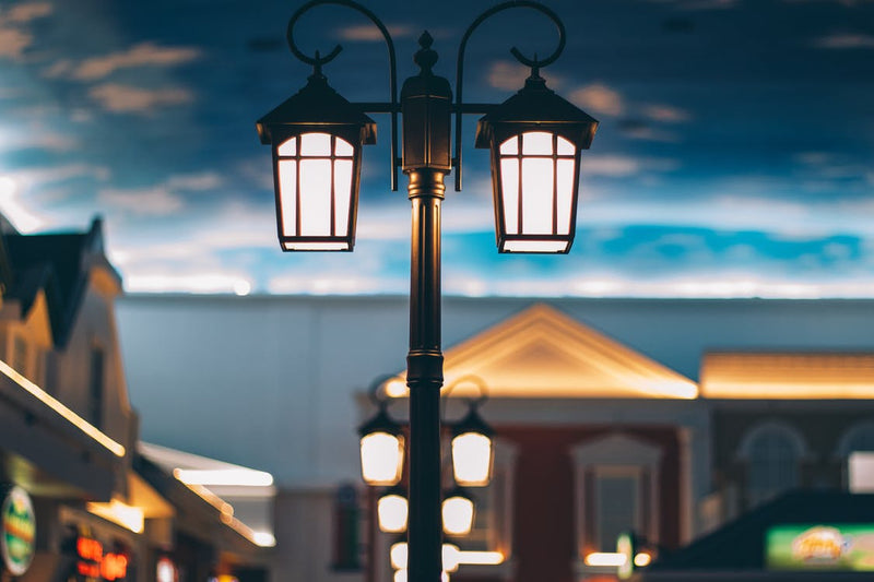 How to make street lights more efficient and sustainable?